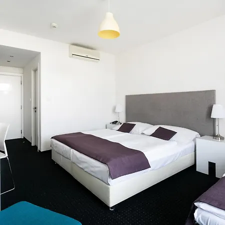Hotell My Apollon Prag